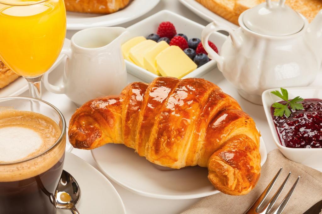Gtower Hotel Куала Лумпур Екстериор снимка Croissant