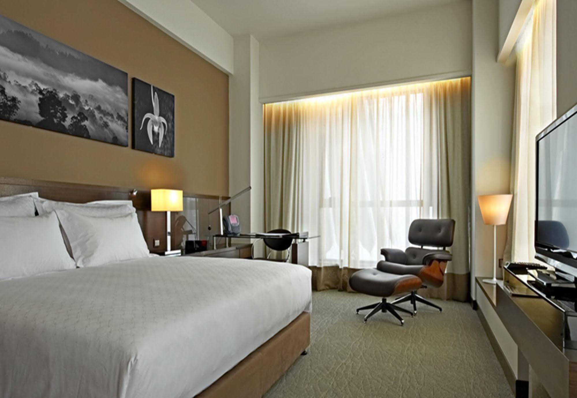 Gtower Hotel Куала Лумпур Екстериор снимка Deluxe Room