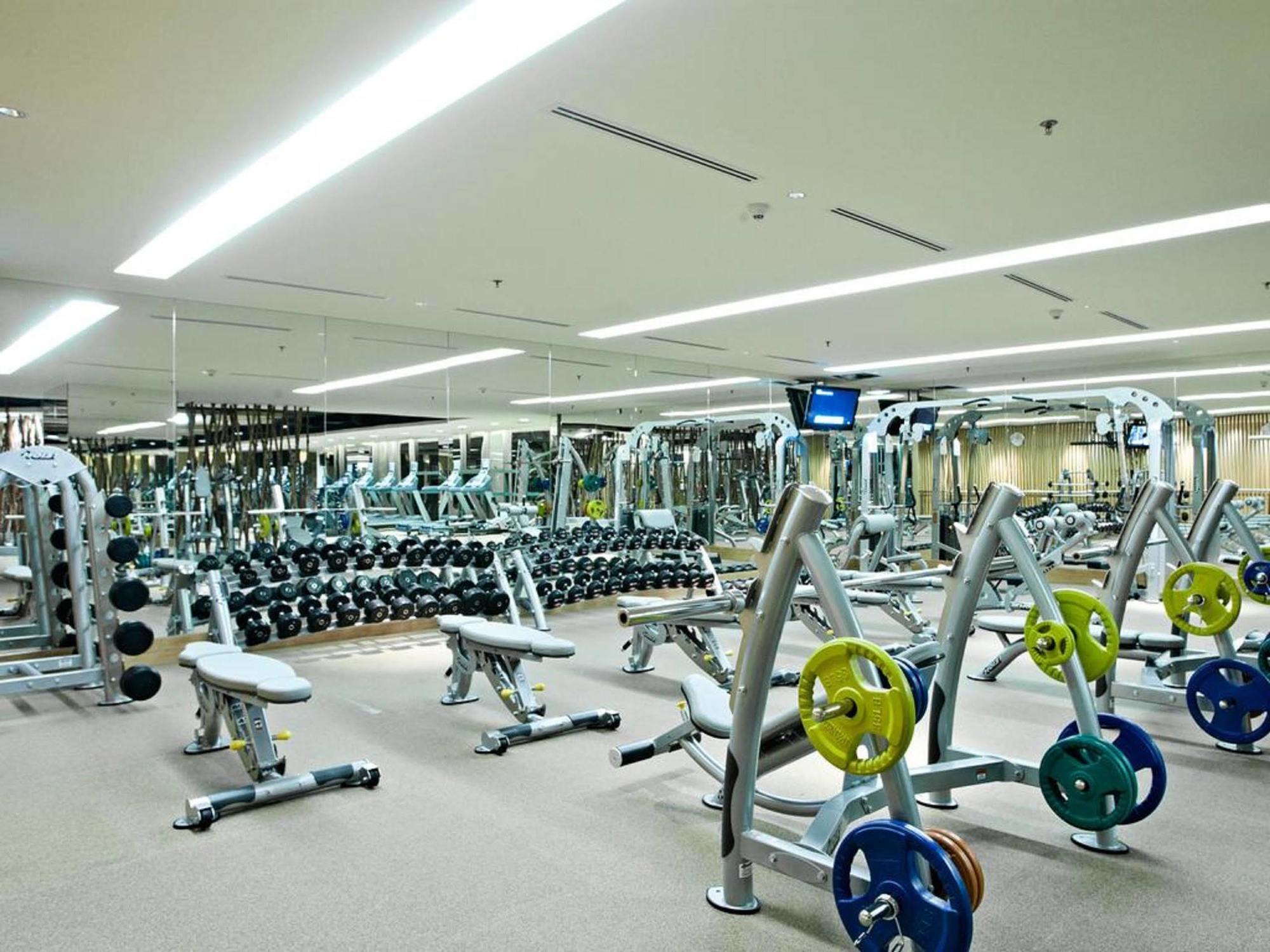 Gtower Hotel Куала Лумпур Екстериор снимка The gym at the hotel