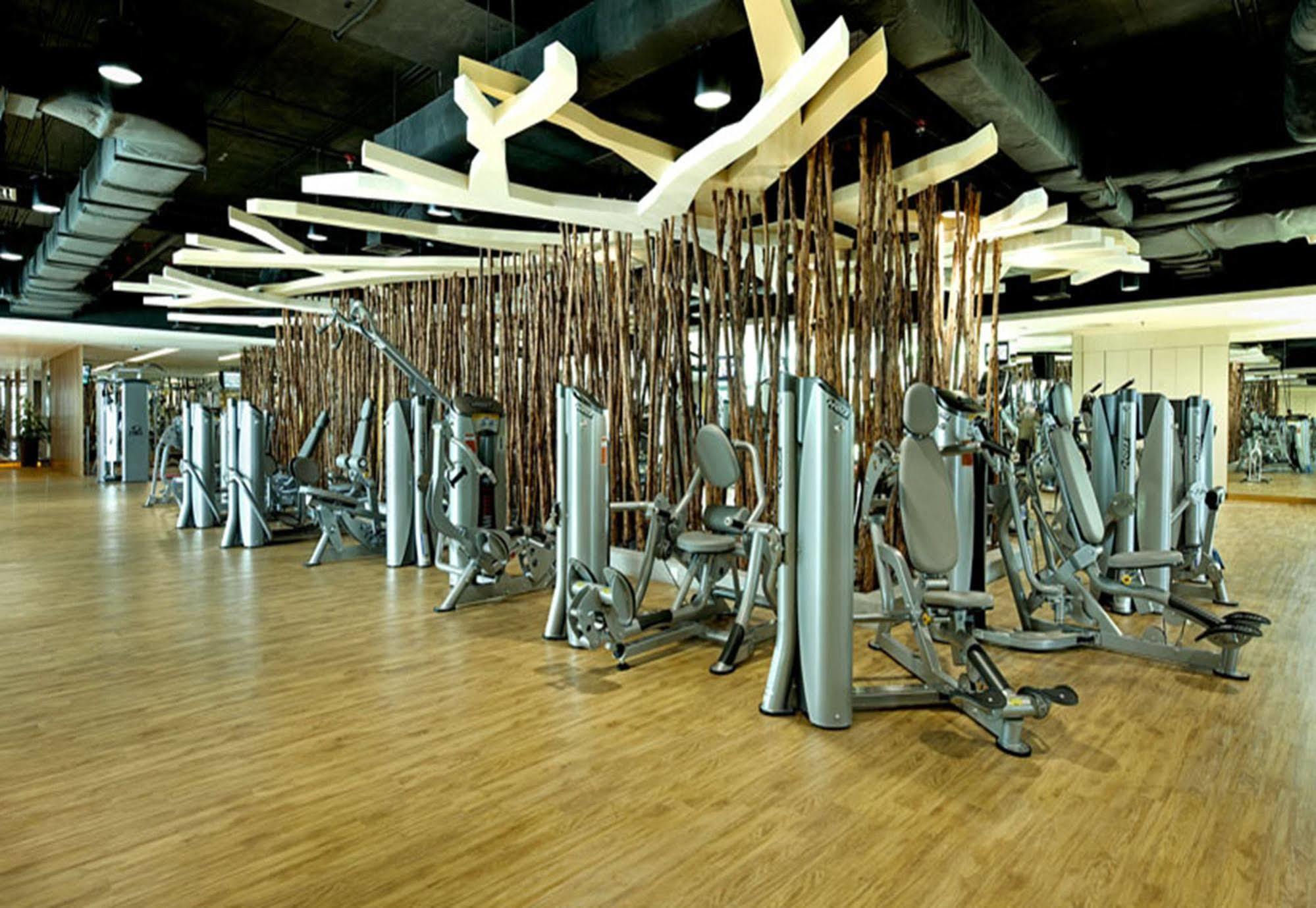 Gtower Hotel Куала Лумпур Екстериор снимка The gym at the Shangri-La Hotel, Kuala Lumpur